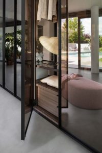 Mood-Design_Knoll_Garderoba_Tian 4 Szklana garderoba